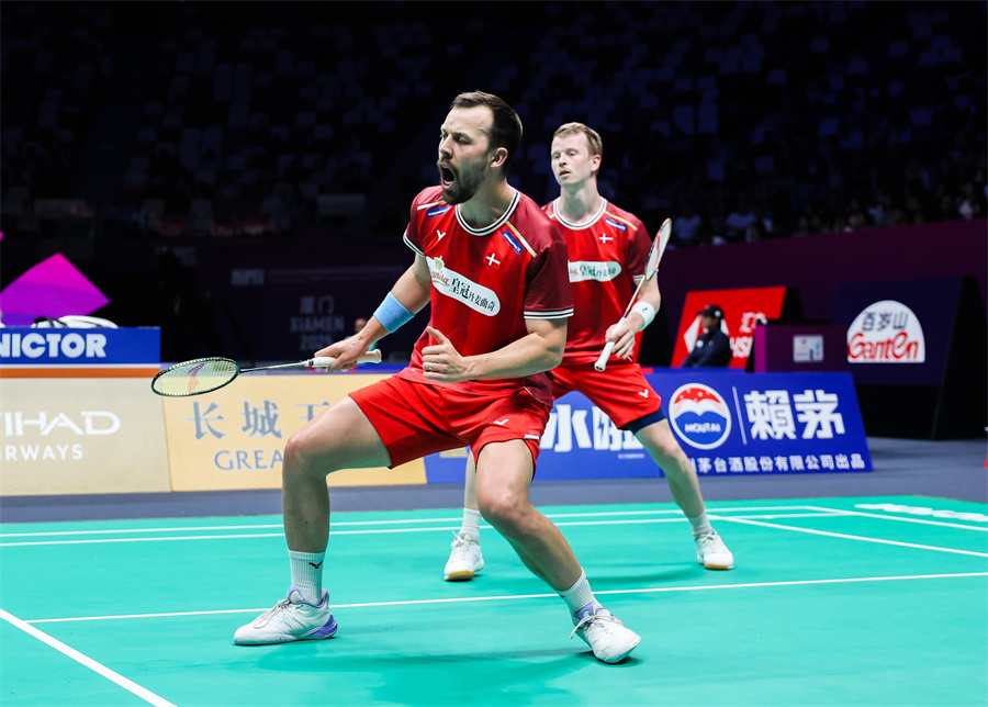 也表现了双 也表现了双