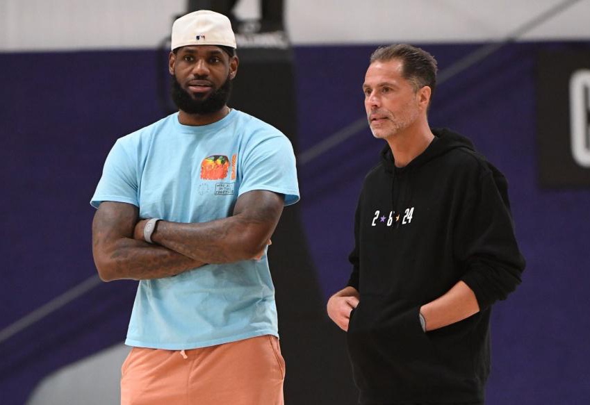 更展示了 更展示了