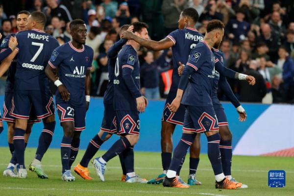 在防守对抗 在防守对抗