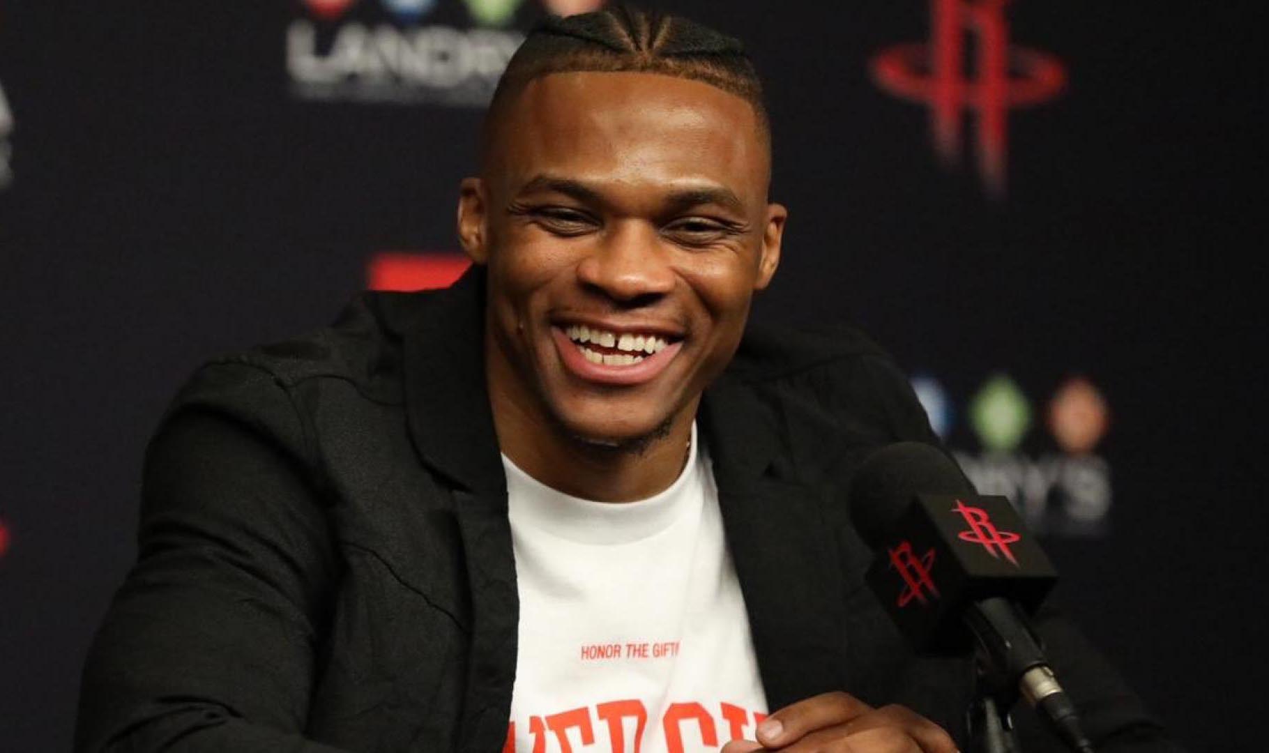 攻守都不拖 攻守都不拖