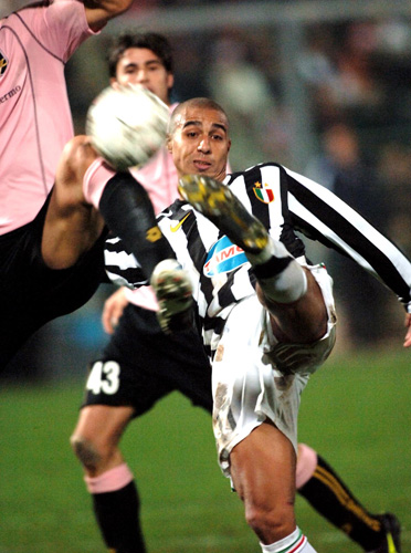 燃更衣室的 燃更衣室的